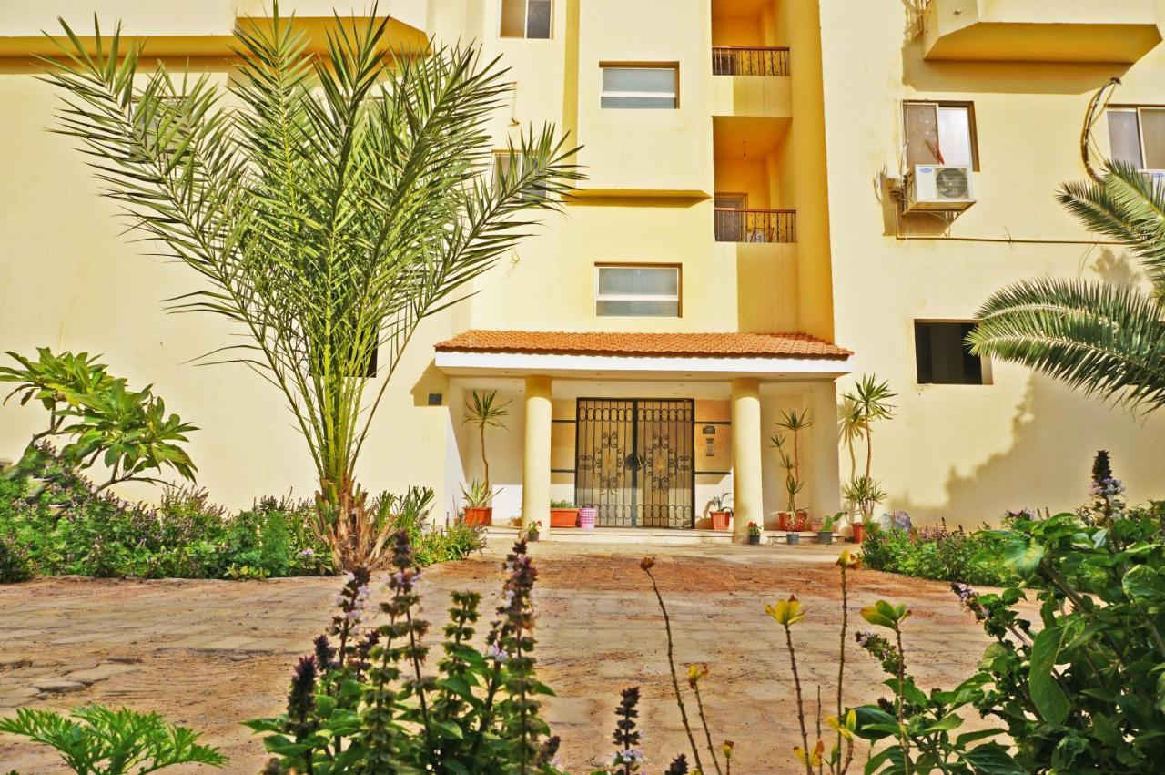 The Touristic Promenade Apartment Hurghada Bagian luar foto