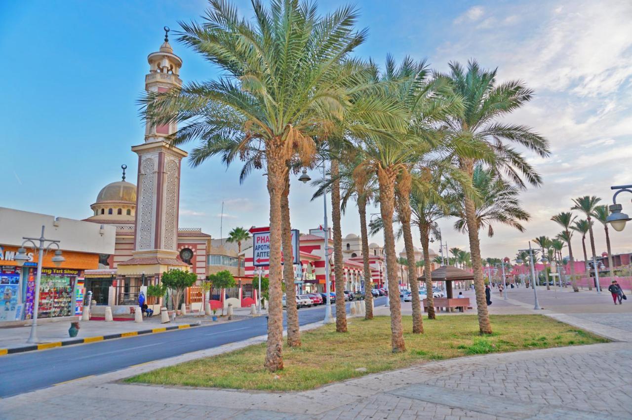 The Touristic Promenade Apartment Hurghada Bagian luar foto
