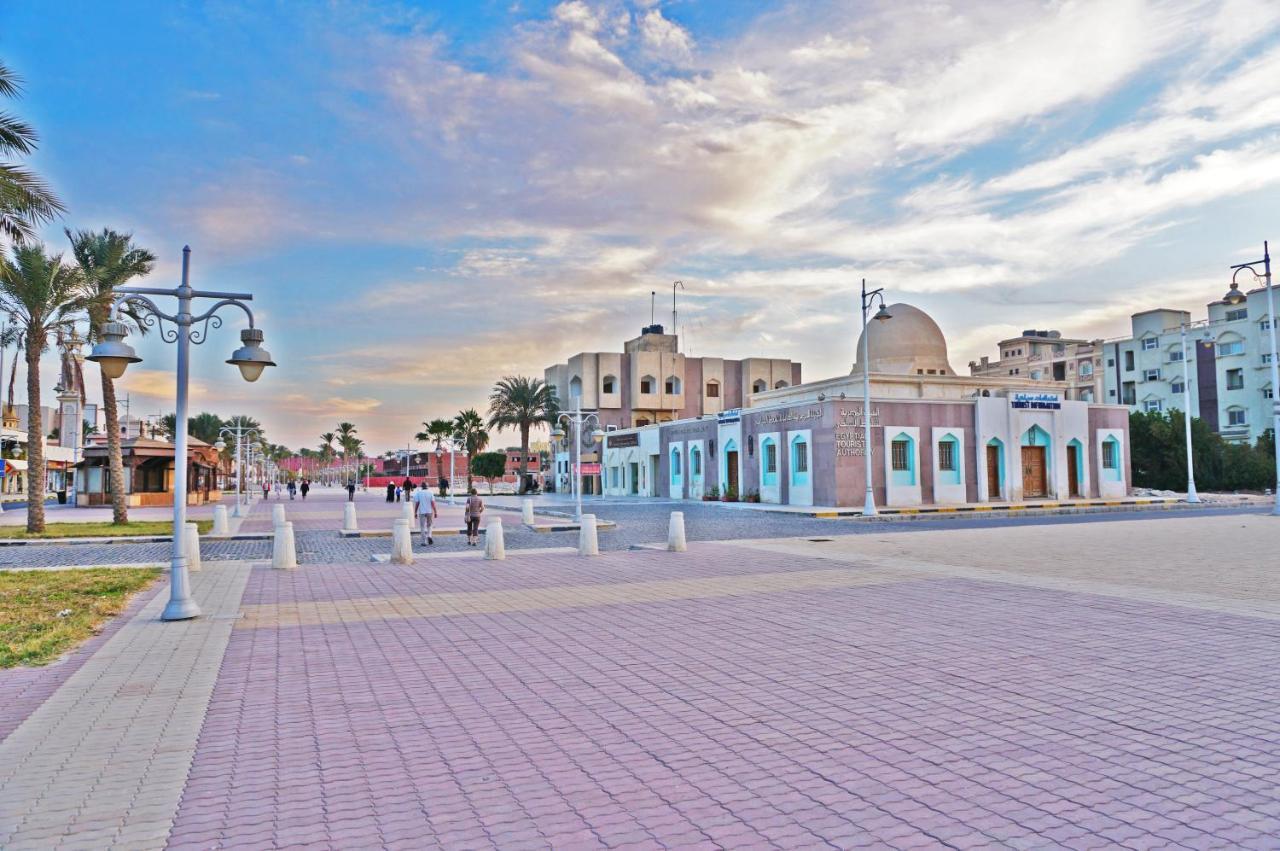 The Touristic Promenade Apartment Hurghada Bagian luar foto